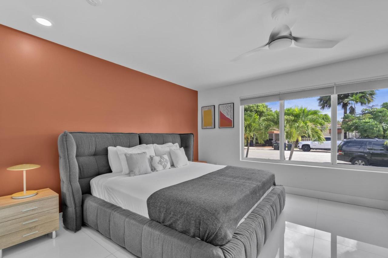 Ferienwohnung Luxury House 4 Beds Heated Pool W Jaccuzzi North Bay Village Exterior foto