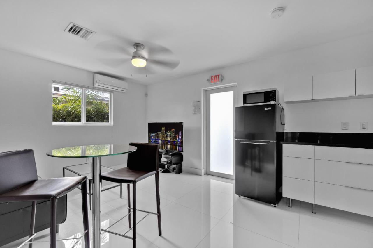 Ferienwohnung Luxury House 4 Beds Heated Pool W Jaccuzzi North Bay Village Exterior foto