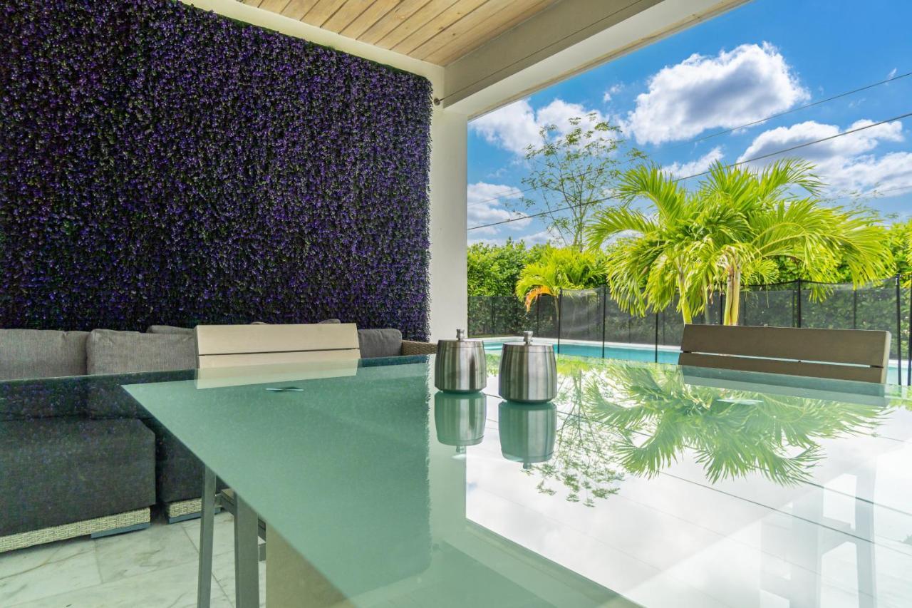 Ferienwohnung Luxury House 4 Beds Heated Pool W Jaccuzzi North Bay Village Exterior foto