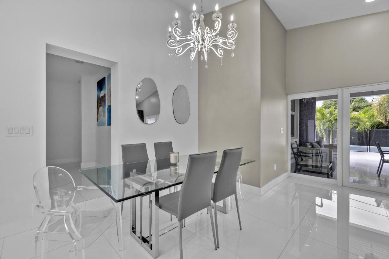 Ferienwohnung Luxury House 4 Beds Heated Pool W Jaccuzzi North Bay Village Exterior foto