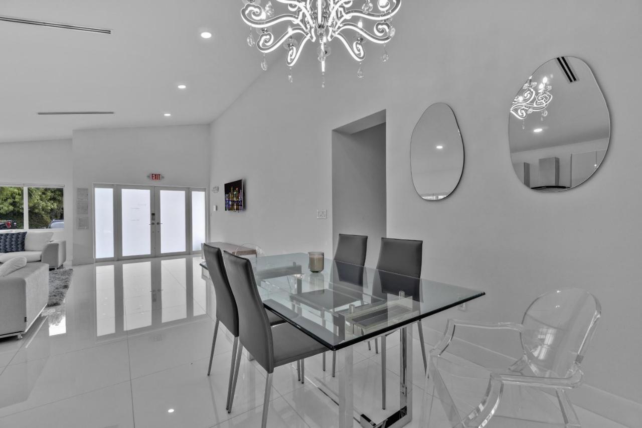 Ferienwohnung Luxury House 4 Beds Heated Pool W Jaccuzzi North Bay Village Exterior foto