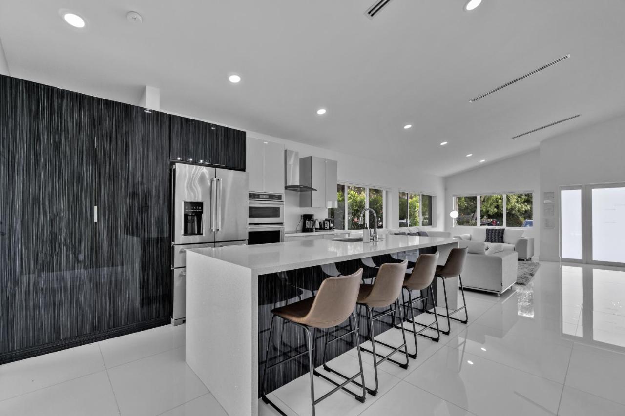 Ferienwohnung Luxury House 4 Beds Heated Pool W Jaccuzzi North Bay Village Exterior foto